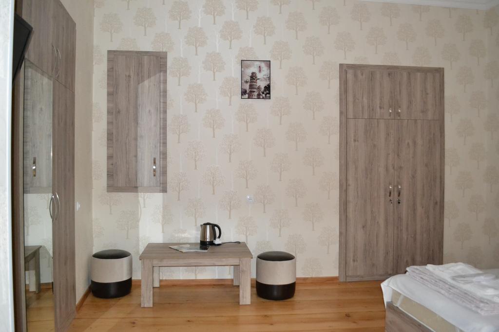 Guest House Rafael Tbilisi Eksteriør billede