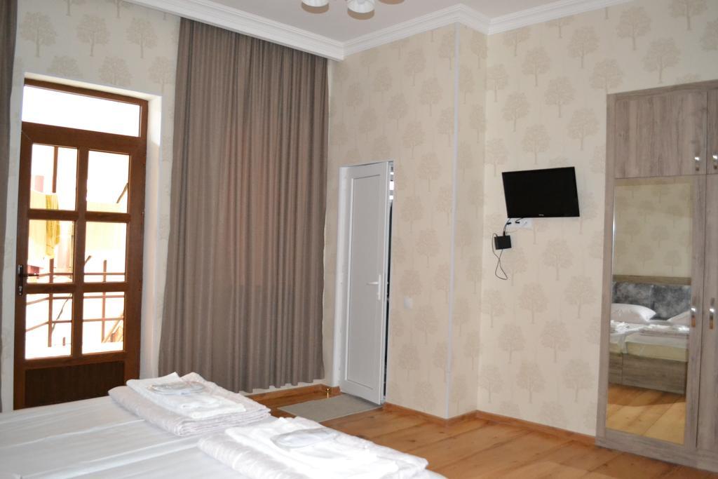 Guest House Rafael Tbilisi Eksteriør billede