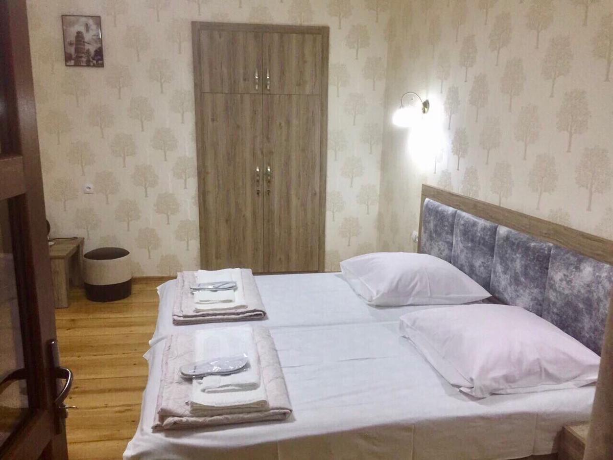 Guest House Rafael Tbilisi Eksteriør billede