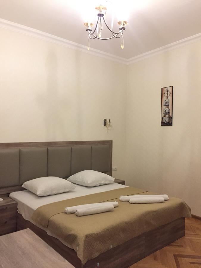 Guest House Rafael Tbilisi Eksteriør billede