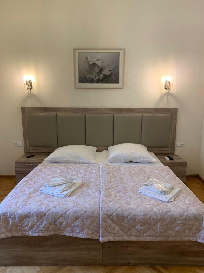 Guest House Rafael Tbilisi Eksteriør billede